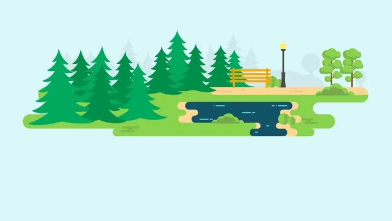 Vy över naturområde med träd, ett vattendrag och en parkbänk.