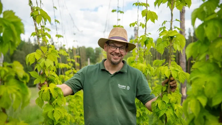 Rickard bland sina växter